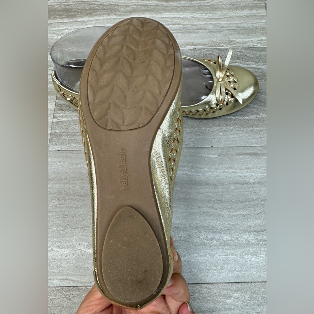 Kelly & Katie Dream Weaver Gold Vegan Leather Bow Tie Flats Womens 6 - Picture 6 of 10